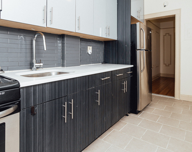 380 St Johns Pl - Photo Thumbnail 14