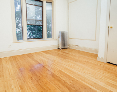 380 St Johns Pl - Photo Thumbnail 4