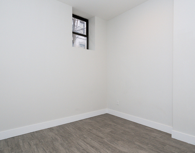 1020 Park Pl - Photo Thumbnail 1