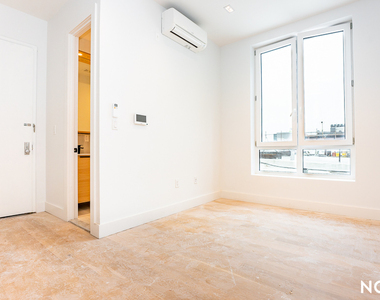987 Bedford Ave - Photo Thumbnail 2