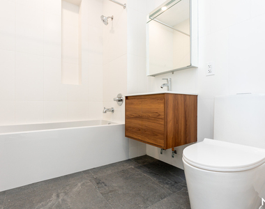 280 Meeker Ave - Photo Thumbnail 1