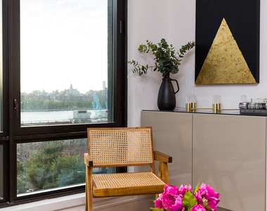 321 Wythe Ave - Photo Thumbnail 14