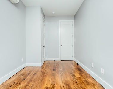 287 Maple St - Photo Thumbnail 6