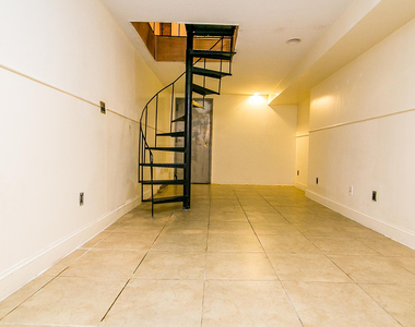 269 Melrose St - Photo Thumbnail 3