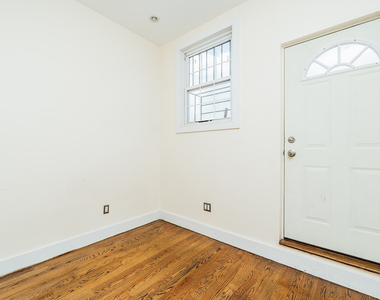 12 Underhill Ave - Photo Thumbnail 6