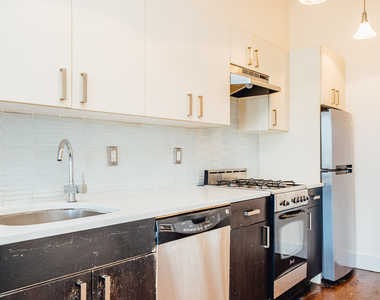 12 Underhill Ave - Photo Thumbnail 10