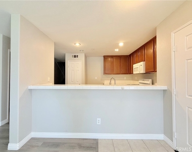 15637 Lasselle - Photo Thumbnail 6