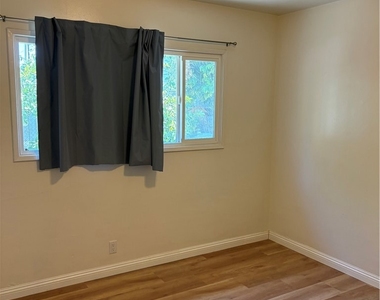 806 S Chapel - Photo Thumbnail 21