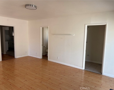 806 S Chapel - Photo Thumbnail 6