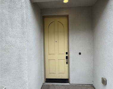 15936 Ellington Way - Photo Thumbnail 6