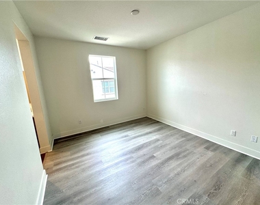 15936 Ellington Way - Photo Thumbnail 29