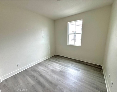 15936 Ellington Way - Photo Thumbnail 25