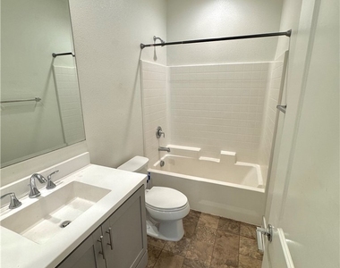 15936 Ellington Way - Photo Thumbnail 24