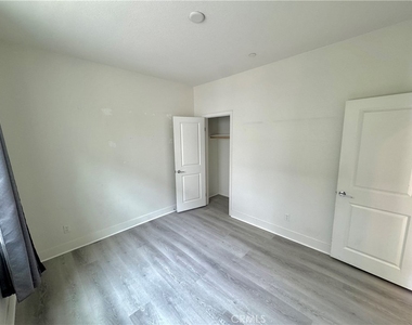 15936 Ellington Way - Photo Thumbnail 8