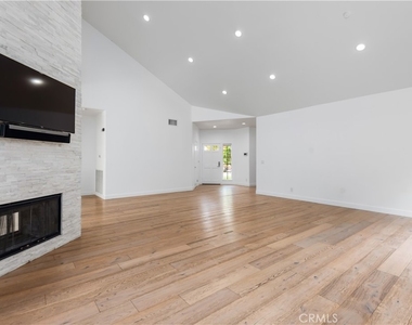 729 Maywood Court - Photo Thumbnail 5