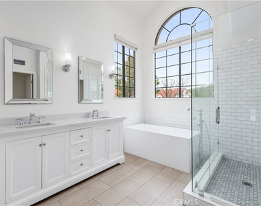729 Maywood Court - Photo Thumbnail 13