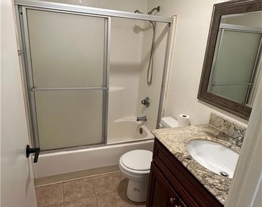 421 Porter Street - Photo Thumbnail 8