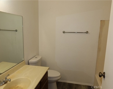 826 E Avenue J12 - Photo Thumbnail 23