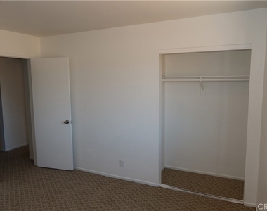 826 E Avenue J12 - Photo Thumbnail 18