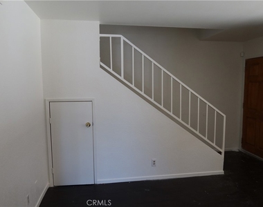 826 E Avenue J12 - Photo Thumbnail 8