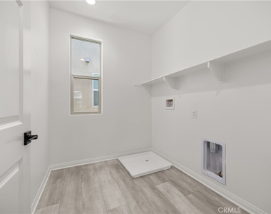 27448 Pioneer Court - Photo Thumbnail 44