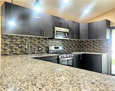 43401 Alep Avenue - Photo Thumbnail 14