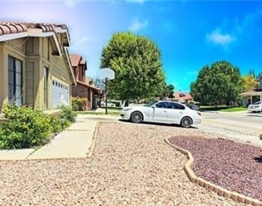 43401 Alep Avenue - Photo Thumbnail 6