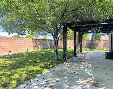 43401 Alep Avenue - Photo Thumbnail 42