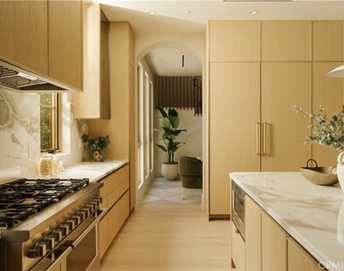4940 Hesperia Ave - Photo Thumbnail 8