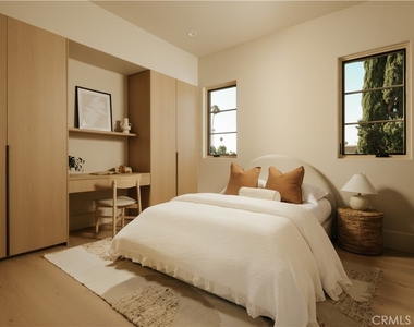 4940 Hesperia Ave - Photo Thumbnail 18