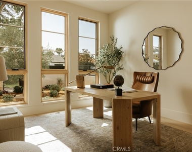 4940 Hesperia Ave - Photo Thumbnail 12