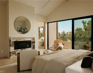 4940 Hesperia Ave - Photo Thumbnail 25