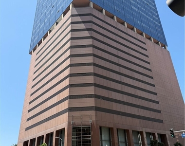 1100 Wilshire - Photo Thumbnail 1