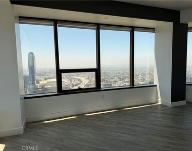 1100 Wilshire - Photo Thumbnail 7