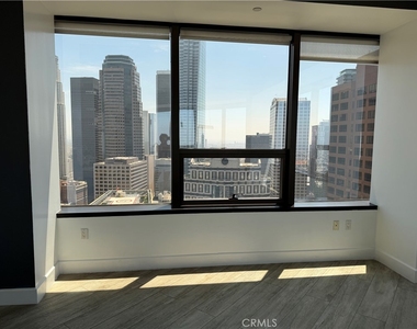 1100 Wilshire - Photo Thumbnail 9