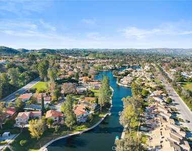 23034 Park Sorrento - Photo Thumbnail 20