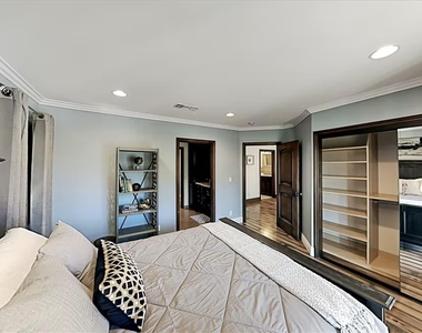 12403 Erwin Street - Photo Thumbnail 18