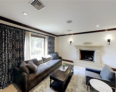 12403 Erwin Street - Photo Thumbnail 11