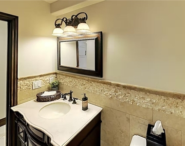 12403 Erwin Street - Photo Thumbnail 21