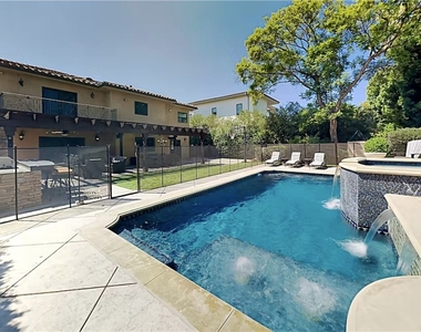 12403 Erwin Street - Photo Thumbnail 30