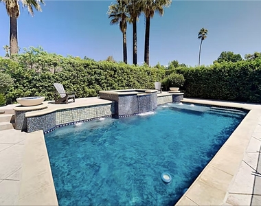 12403 Erwin Street - Photo Thumbnail 32