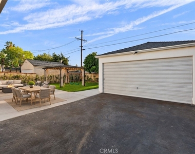6051 Teesdale Avenue - Photo Thumbnail 27