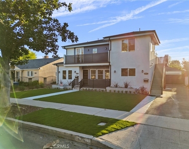 6051 Teesdale Avenue - Photo Thumbnail 31