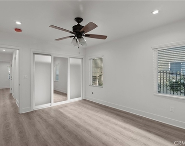 6051 Teesdale Avenue - Photo Thumbnail 15