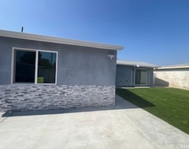 8611 Rio Dell Street - Photo Thumbnail 13