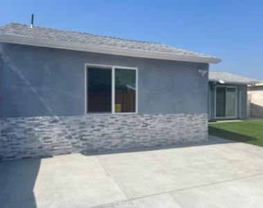 8611 Rio Dell Street - Photo Thumbnail 14