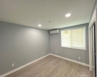 8611 Rio Dell Street - Photo Thumbnail 5