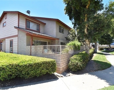 864 Carlton Privado - Photo Thumbnail 6