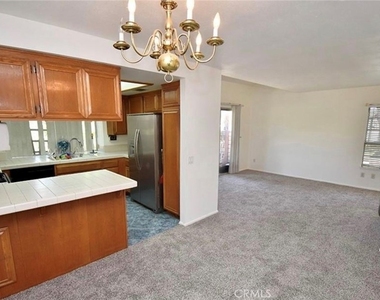 864 Carlton Privado - Photo Thumbnail 2