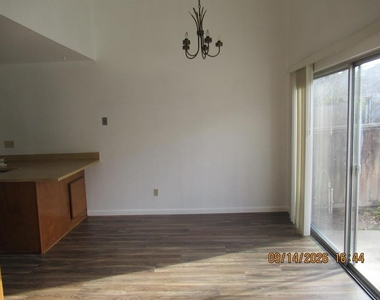 2532 Crosshaven Lane - Photo Thumbnail 5